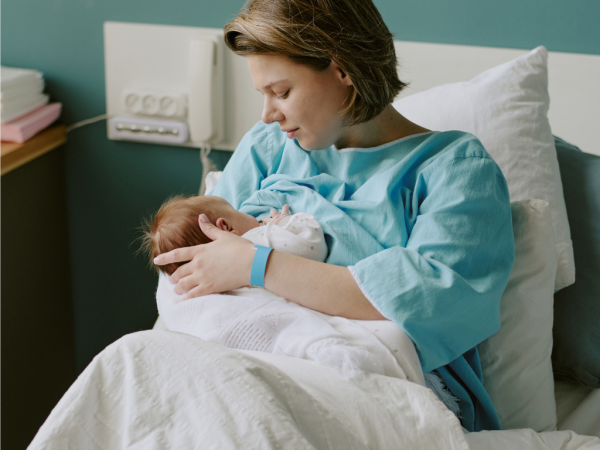 Kiêng Gió Sau Sinh Đúng Cách – Mẹ Hiểu Sai Lâu Rồi